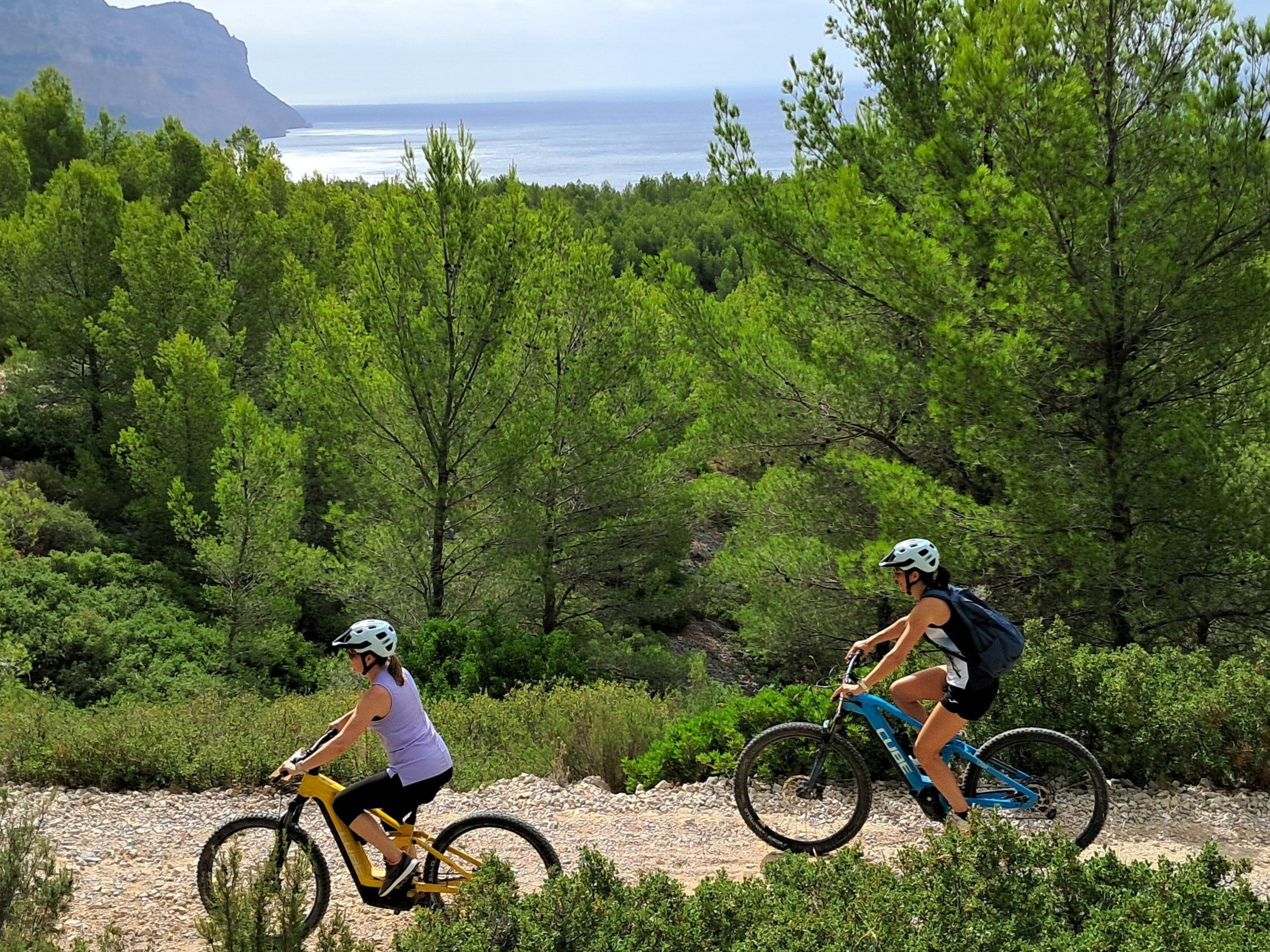 Tour privatisé en vtt électrique dans les calanques