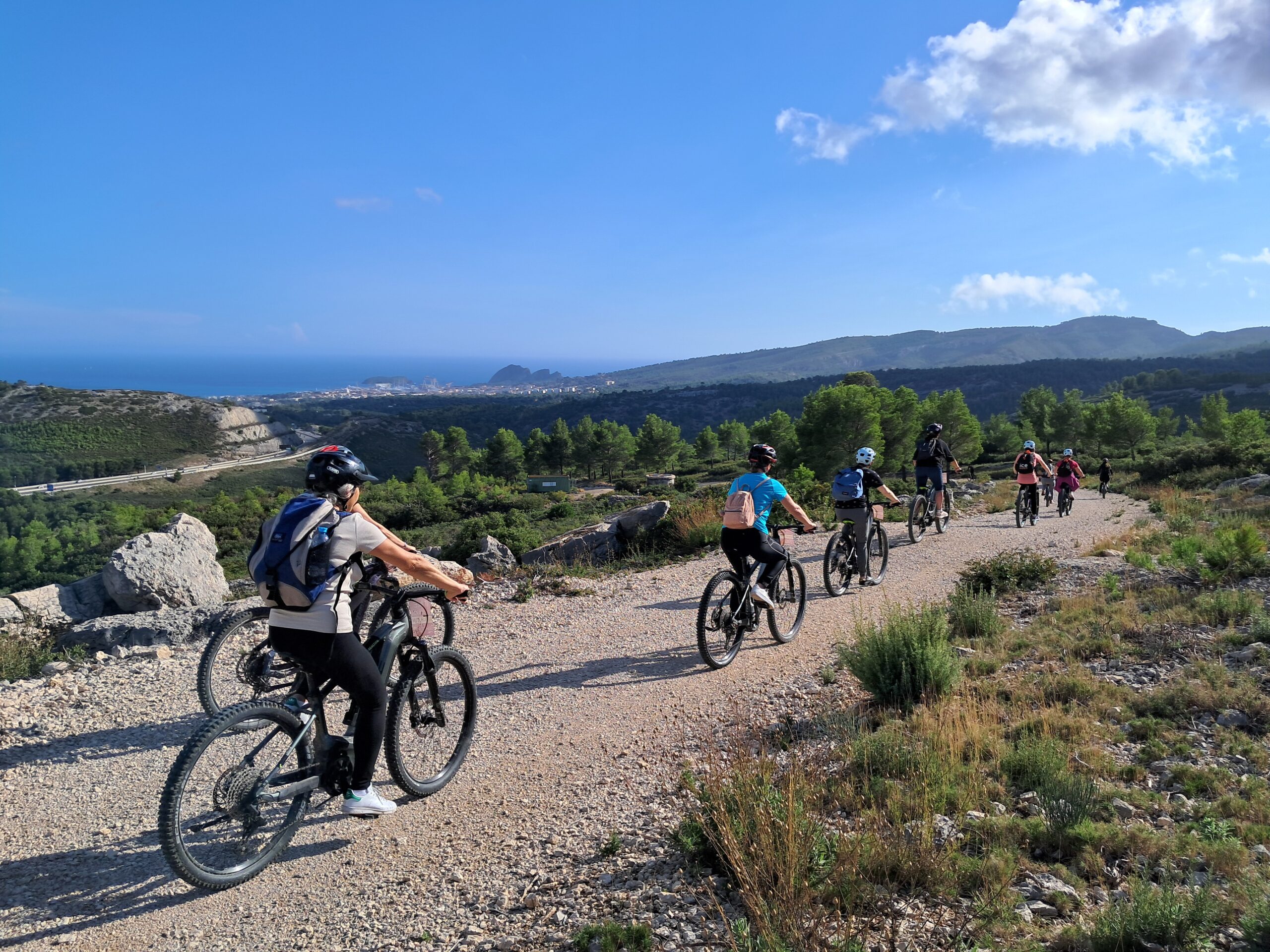 Tour guidé vtt électrique à Cassis - Activité pour les groupes et entreprises